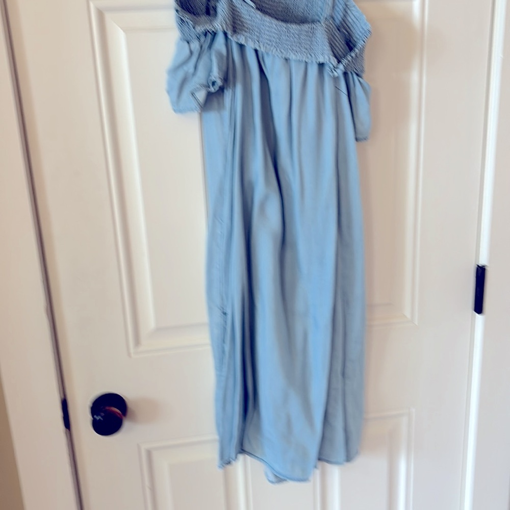 INC  international concepts size small lightweight blue denim